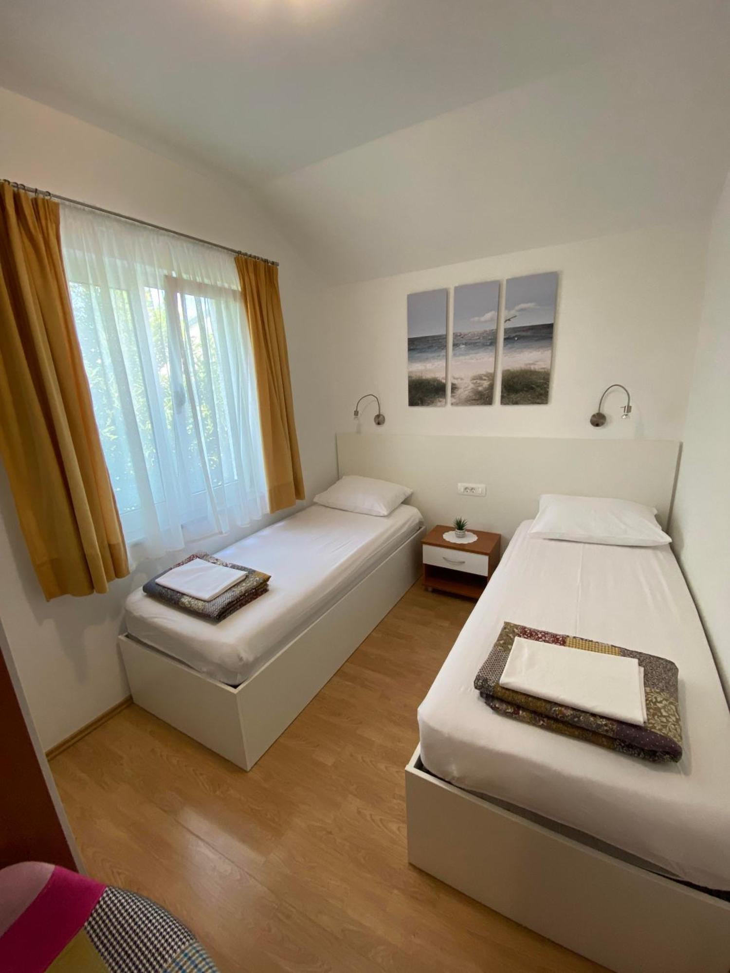 Apartments Saric Biograd Na Moru Exterior photo