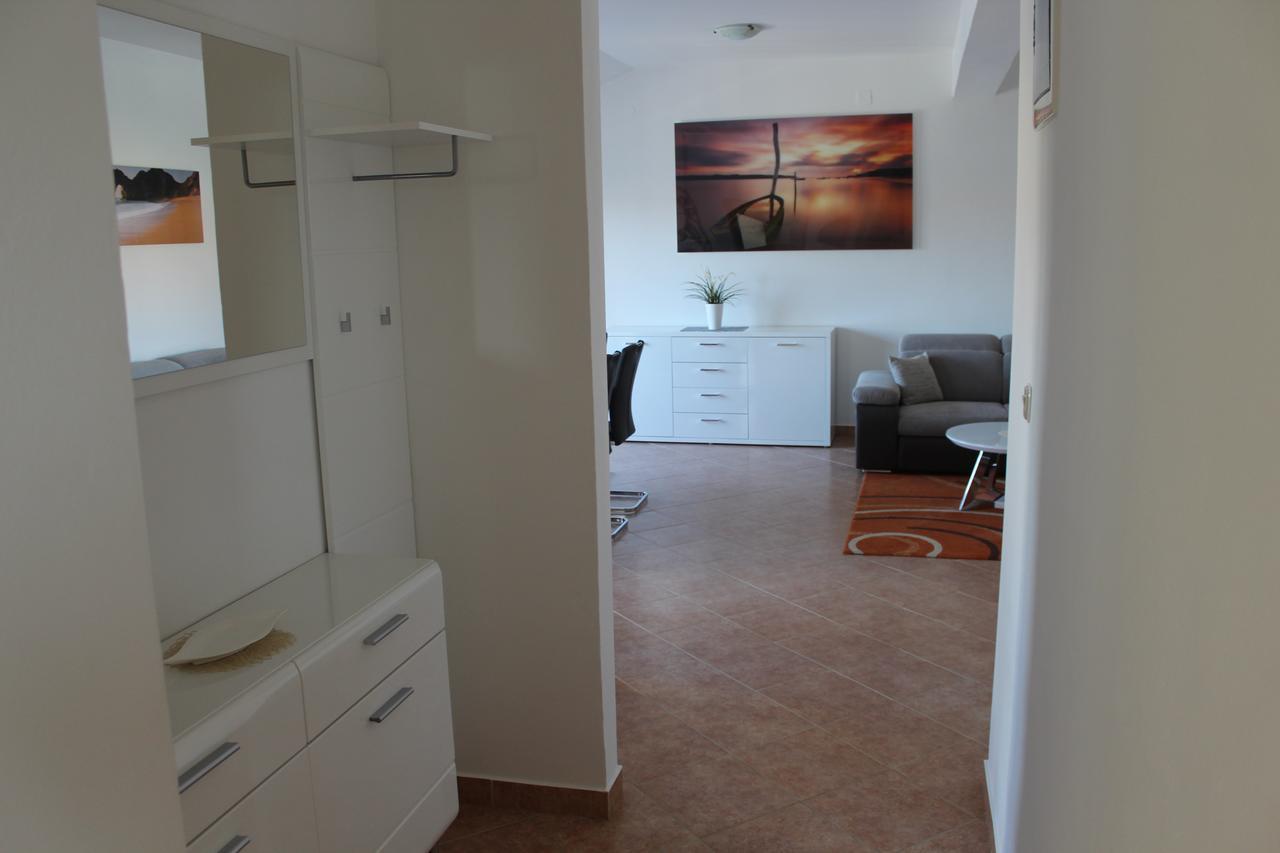 Apartments Saric Biograd Na Moru Exterior photo
